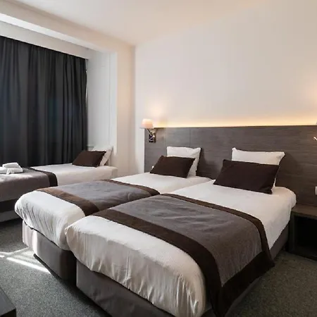 Western Centre Hotel 3*