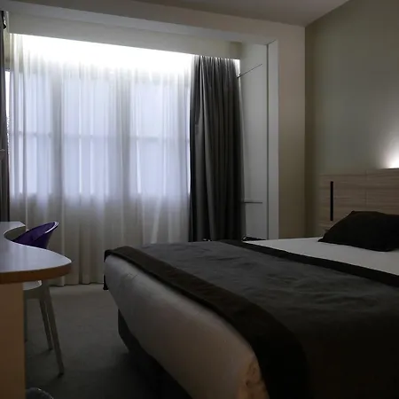 Western Centre מלון 3*
